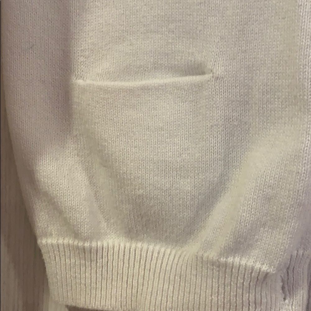 White jacket   - Picture 3 of 7